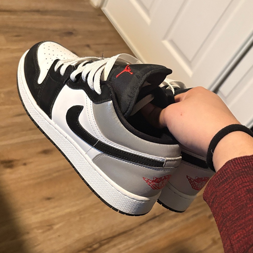Nike Low-Top Sneakers in White, Black and Red Accents